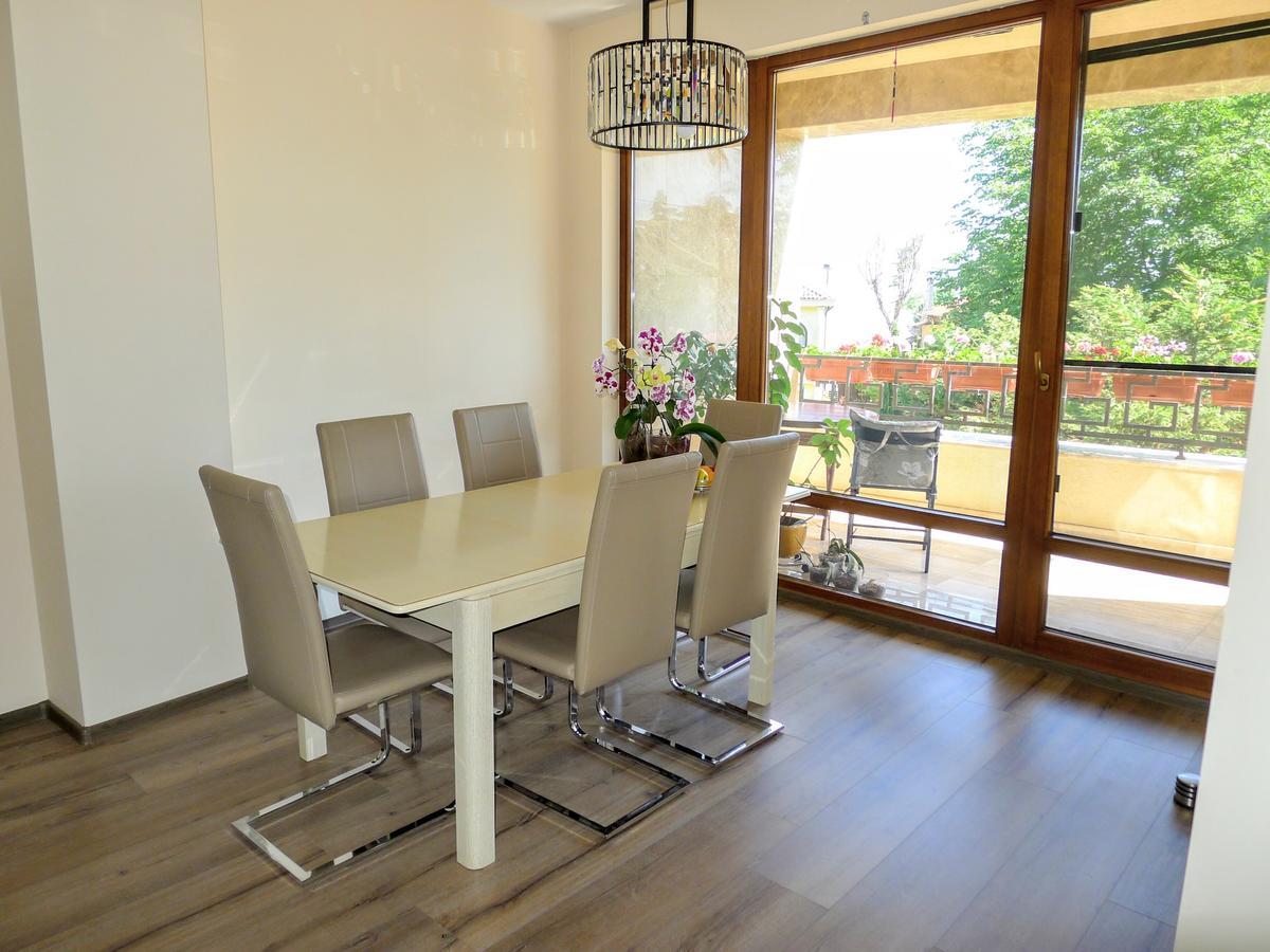 Sea Garden Lux Apartment Varna Exterior foto