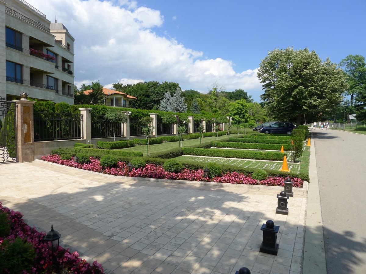 Sea Garden Lux Apartment Varna Exterior foto